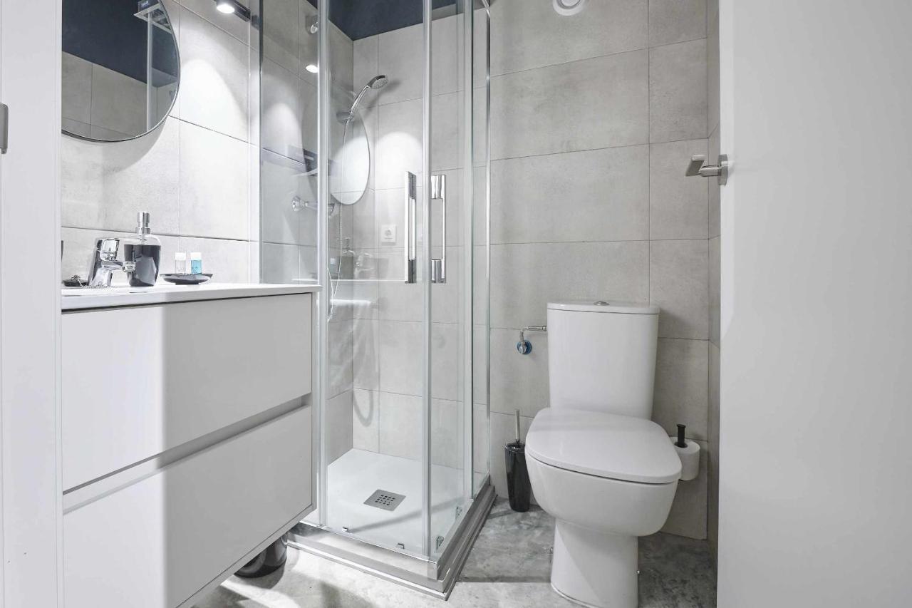 Апартаменты Fino Modern & Luxury Севилья Экстерьер фото